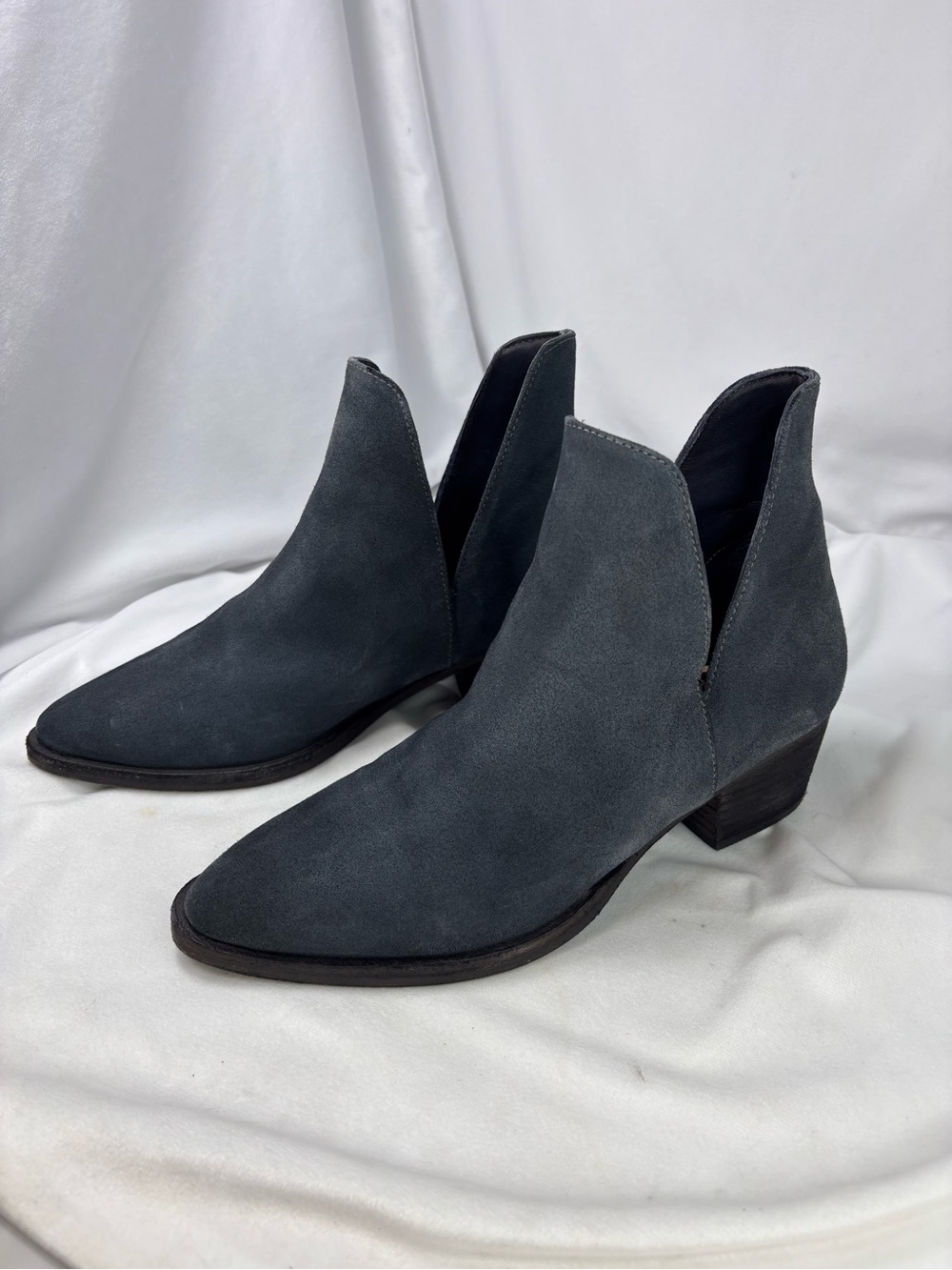 Free People Gray Suede Cutout Ankle Boots | EU 38 / US 7.5–8 | Boho Western Chic - Picture 5 of 10